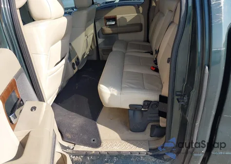 2004 Ford F-150 Lariat/Xlt z USA, uszkodzony, nr VIN 1FTPW12554KB47579